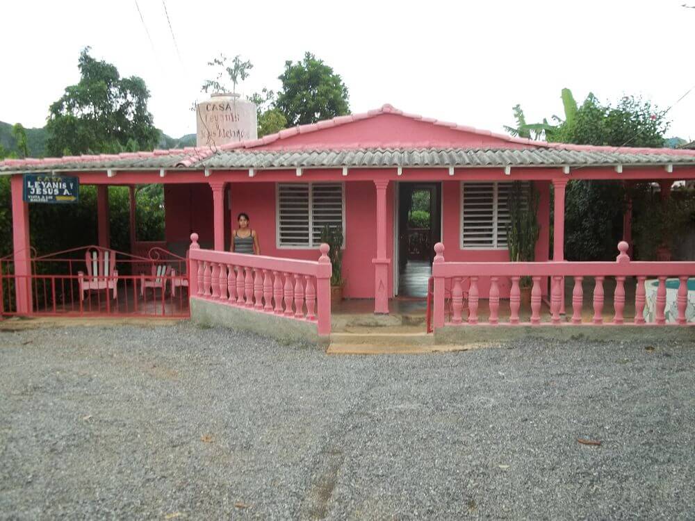 Casa Leyaniys y Jesus